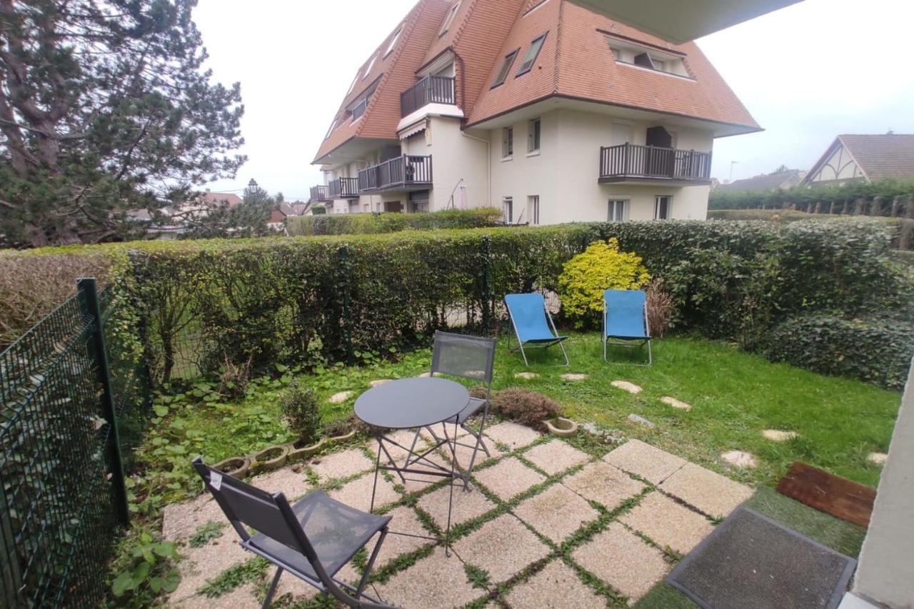 37M With Terrace And Garden Near The Sea Apartman Cabourg Kültér fotó